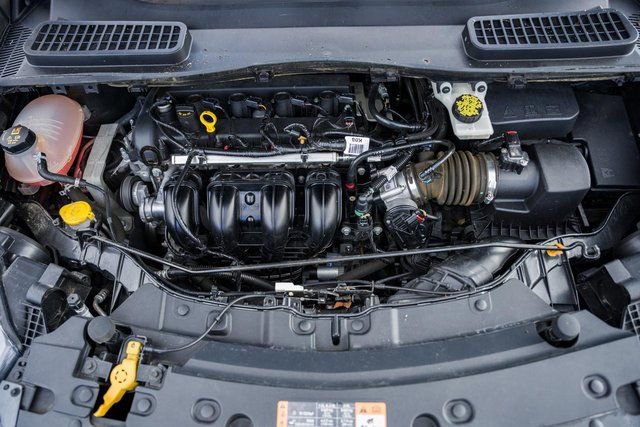 Used 2019 Ford Escape S image 16