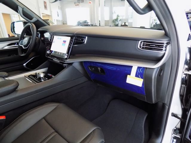 New 2026 Jeep Grand Wagoneer Limited AWD/4WD image 24