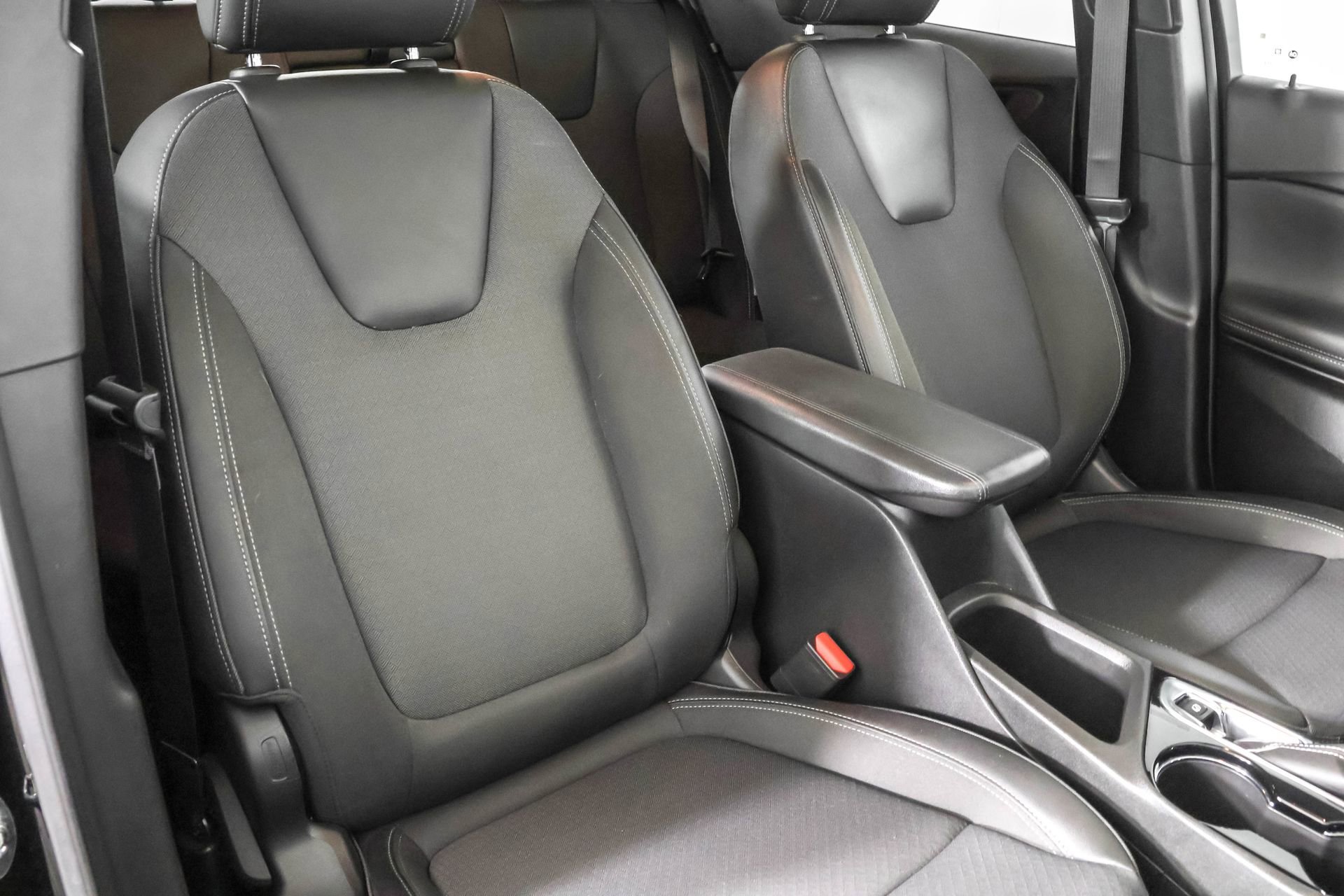 Used 2023 Buick Encore GX Select w/ Safety Package II AWD/4WD image 43