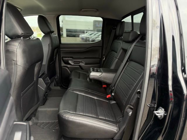Used 2025 Ford Ranger Lariat w/ Black Appearance Package image 18
