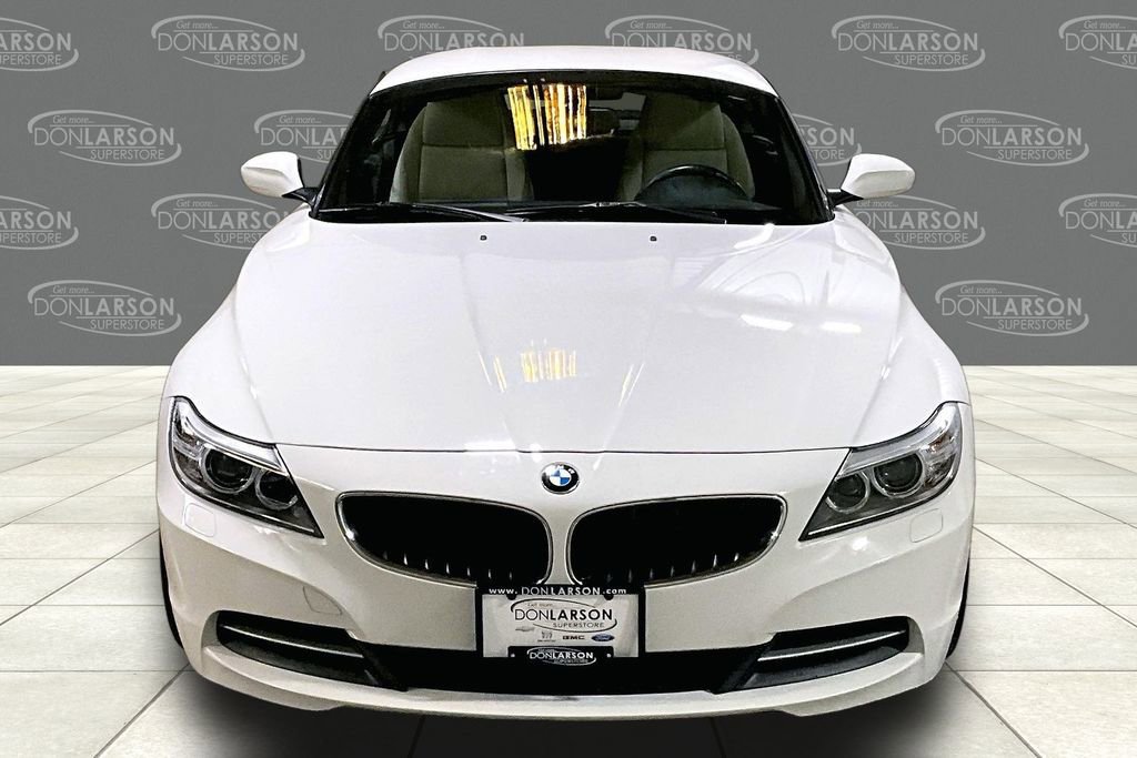 Used 2016 BMW Z4 sDrive28i RWD image 2
