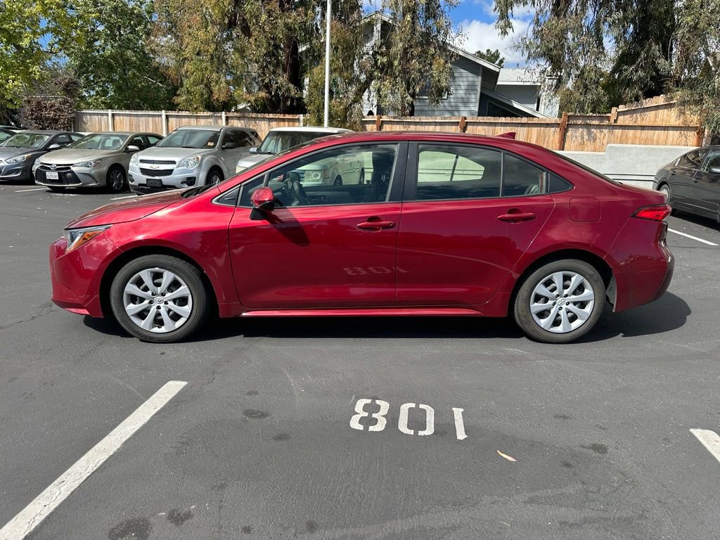 Used 2023 Toyota Corolla LE w/ Carpet Mat Package (TMS) image 2