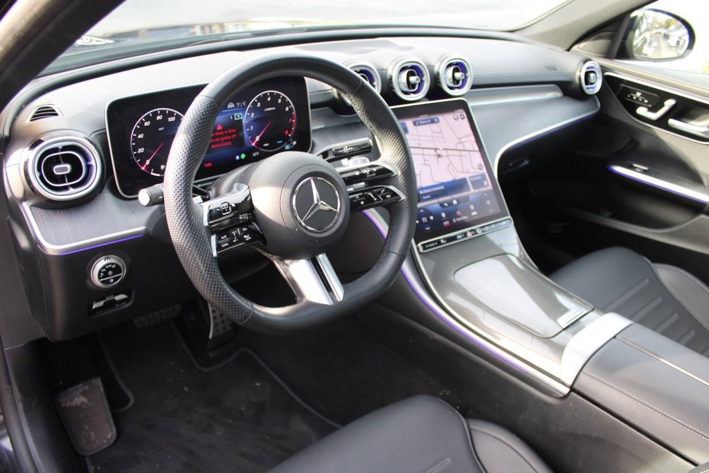 Used 2023 Mercedes-Benz C 300 Sedan image 4