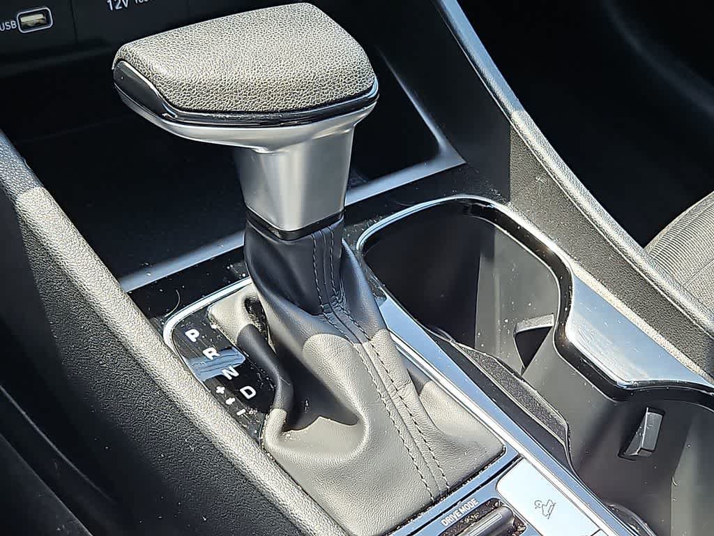 Used 2024 Hyundai Santa Cruz SE AWD/4WD image 14