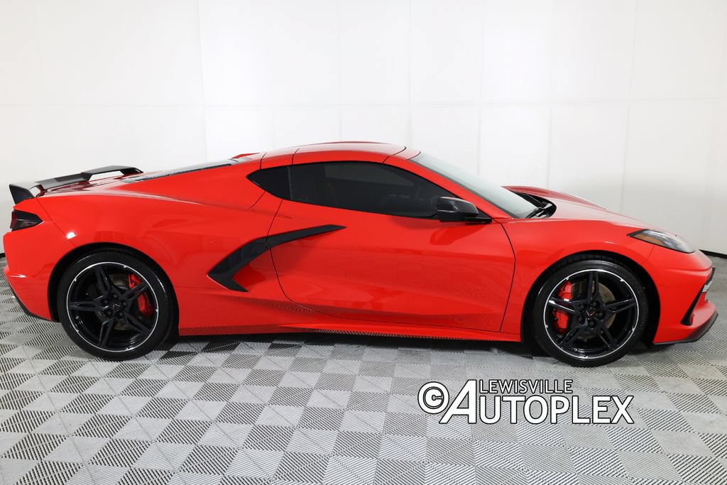 Used 2020 Chevrolet Corvette Stingray Premium Cpe w/ 3LT Preferred Equipment Group RWD image 4