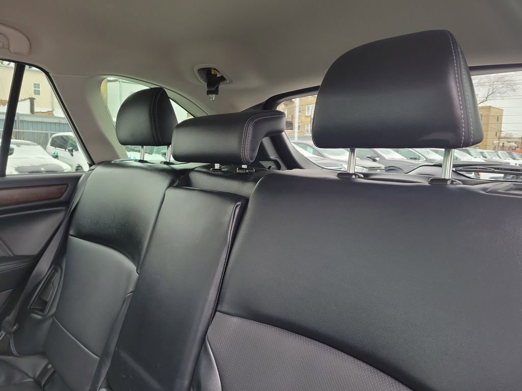 Used 2018 Subaru Outback 2.5i Limited image 11