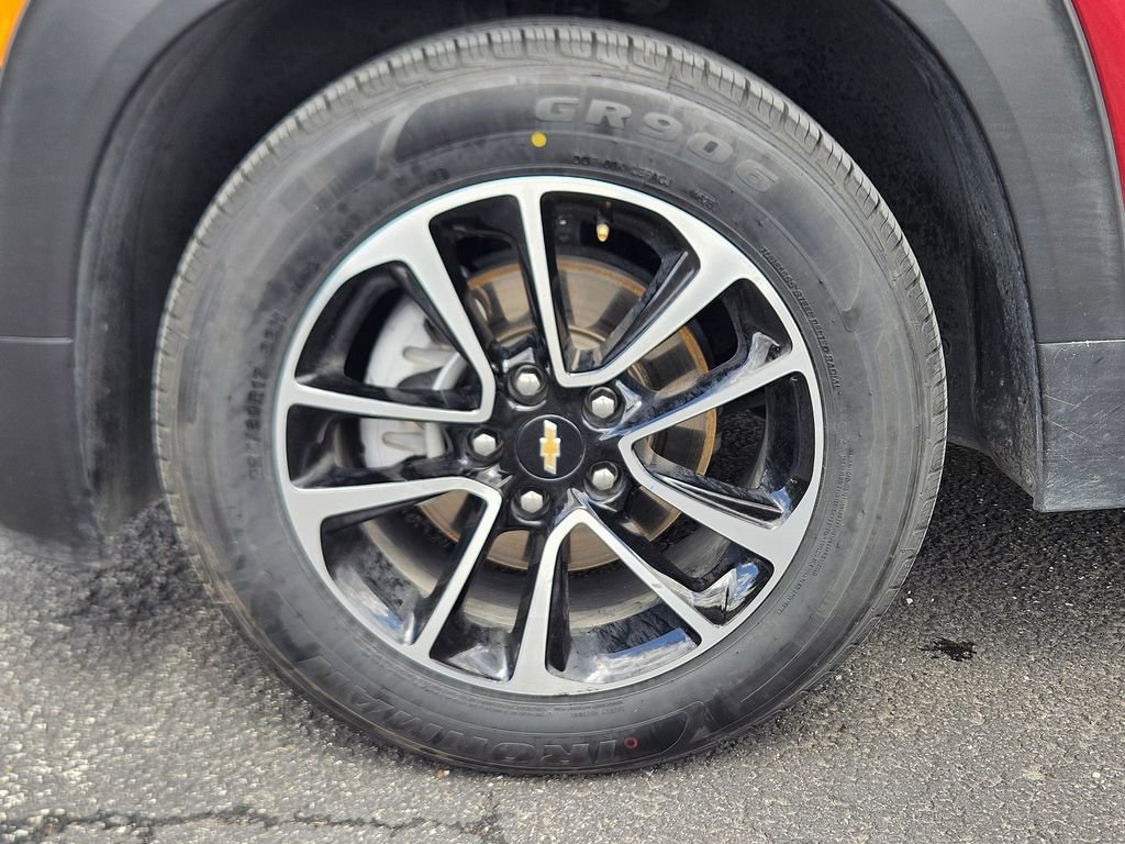 Used 2025 Chevrolet TrailBlazer LT FWD image 8