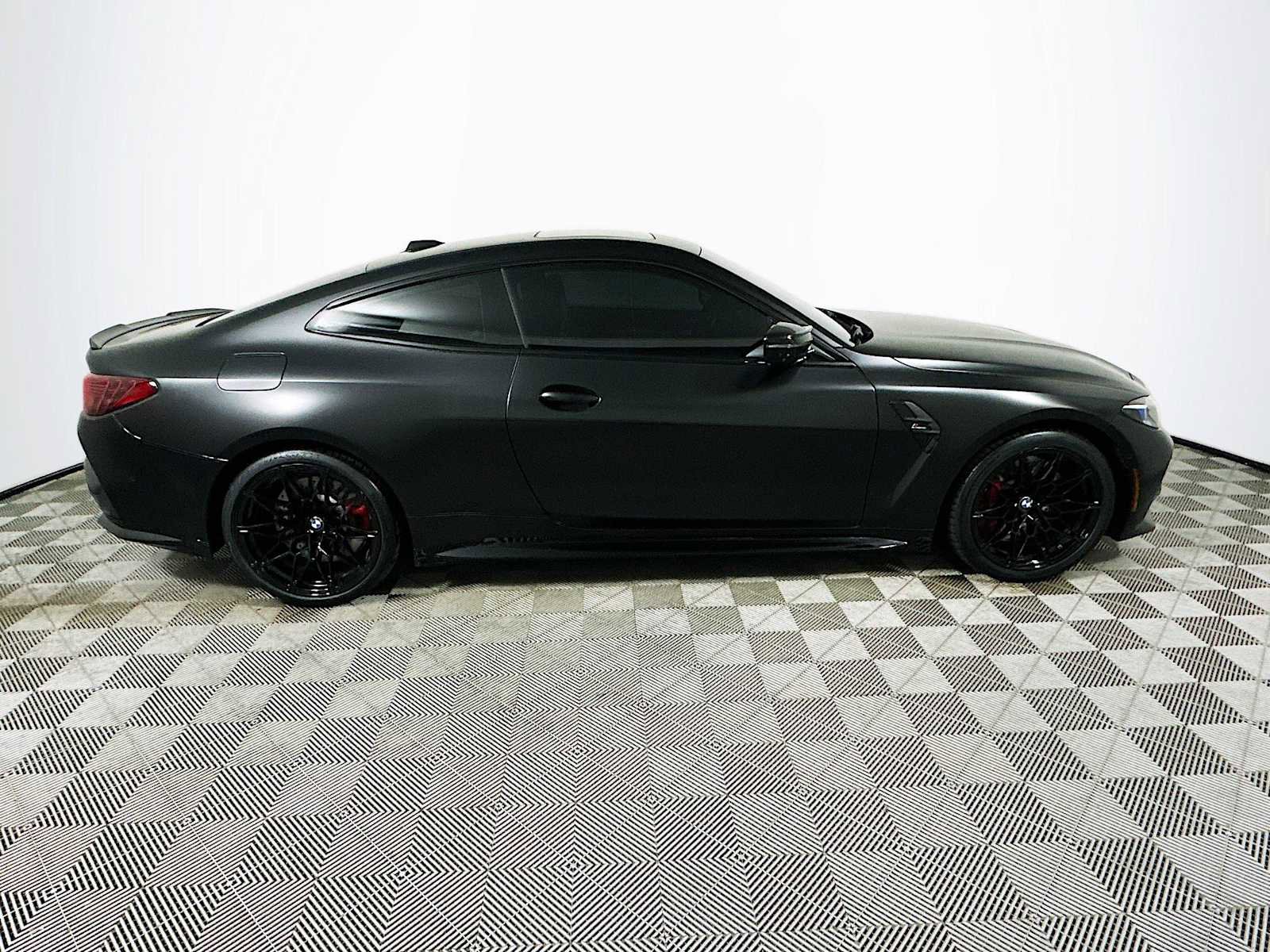 Used 2025 BMW M4 Competition image 8