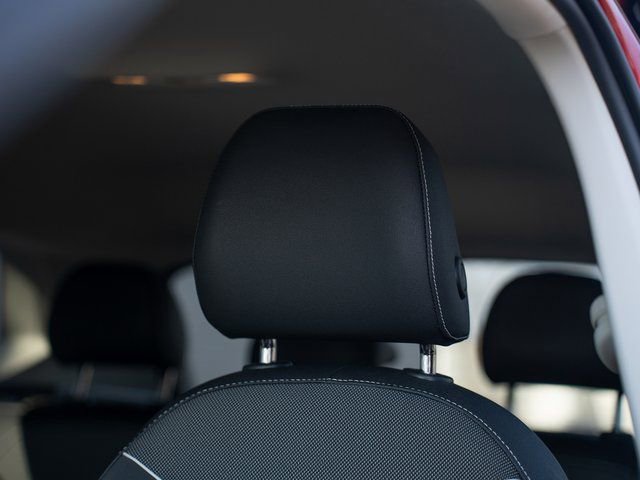 Certified 2024 Volkswagen Taos SE image 19