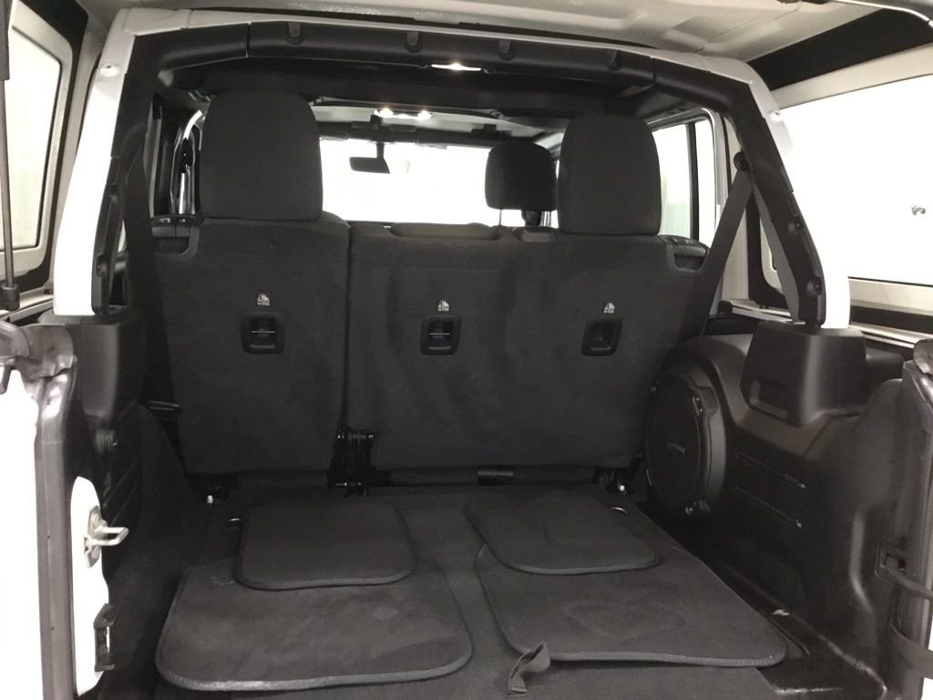 Used 2023 Jeep Wrangler Sport image 16