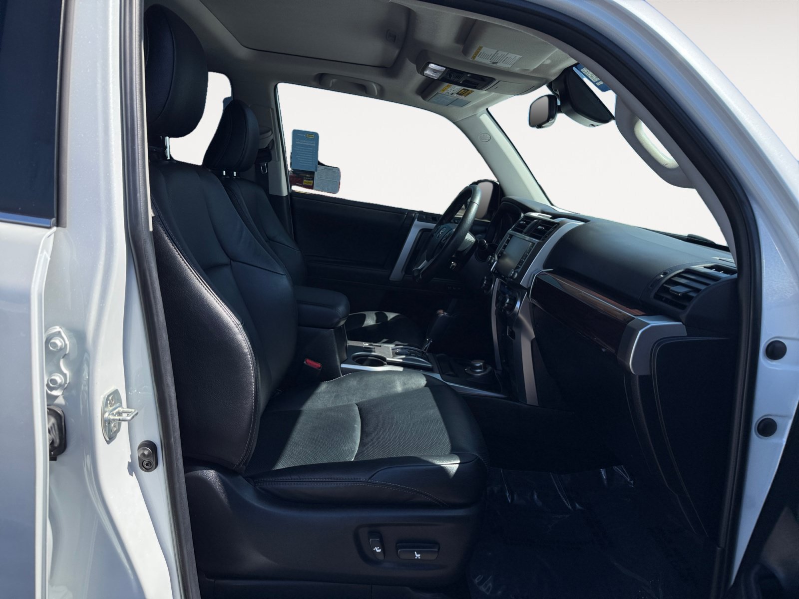 Used 2024 Toyota 4Runner Limited AWD/4WD image 19