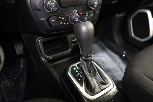 Used 2018 Jeep Renegade Latitude image 24