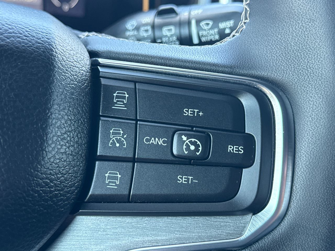 Used 2024 Jeep Wagoneer Series II AWD/4WD image 29