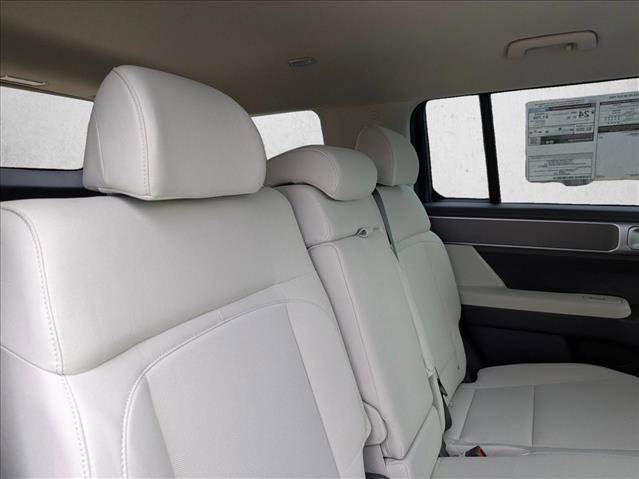 New 2026 Hyundai Santa Fe SE image 20