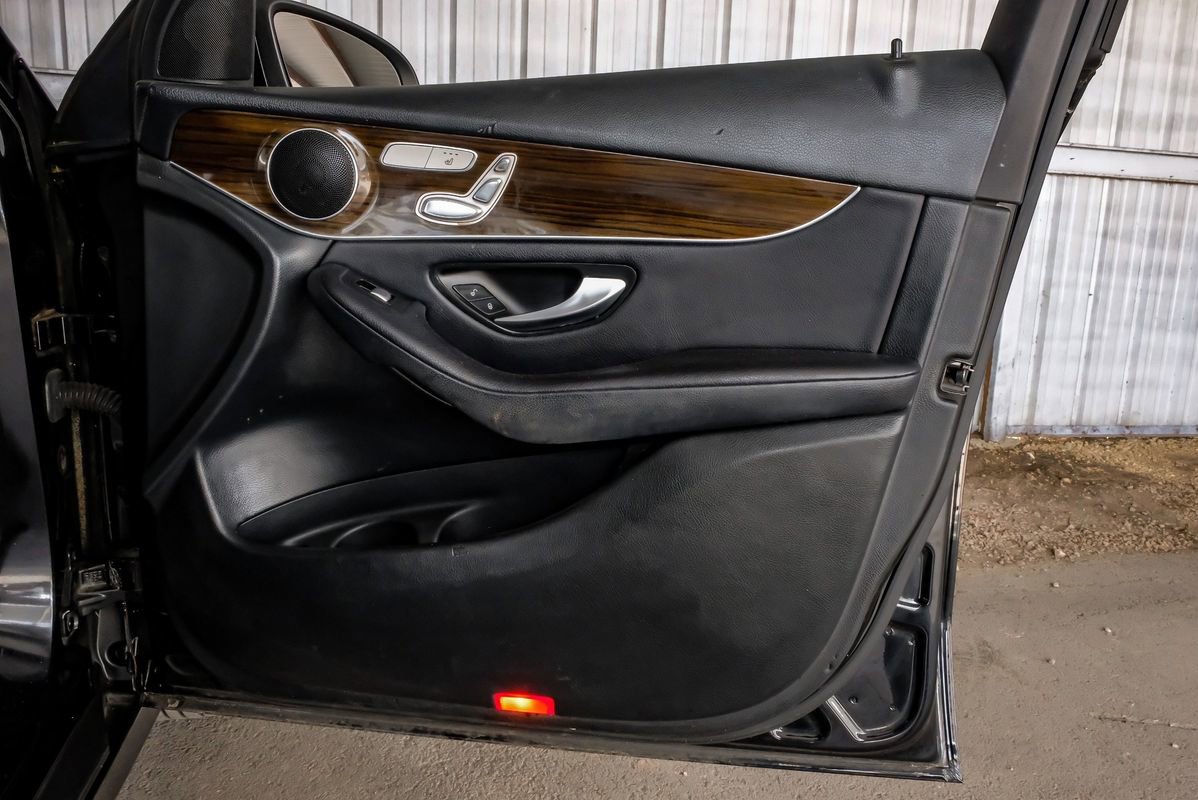 Used 2019 Mercedes-Benz GLC 300 image 45