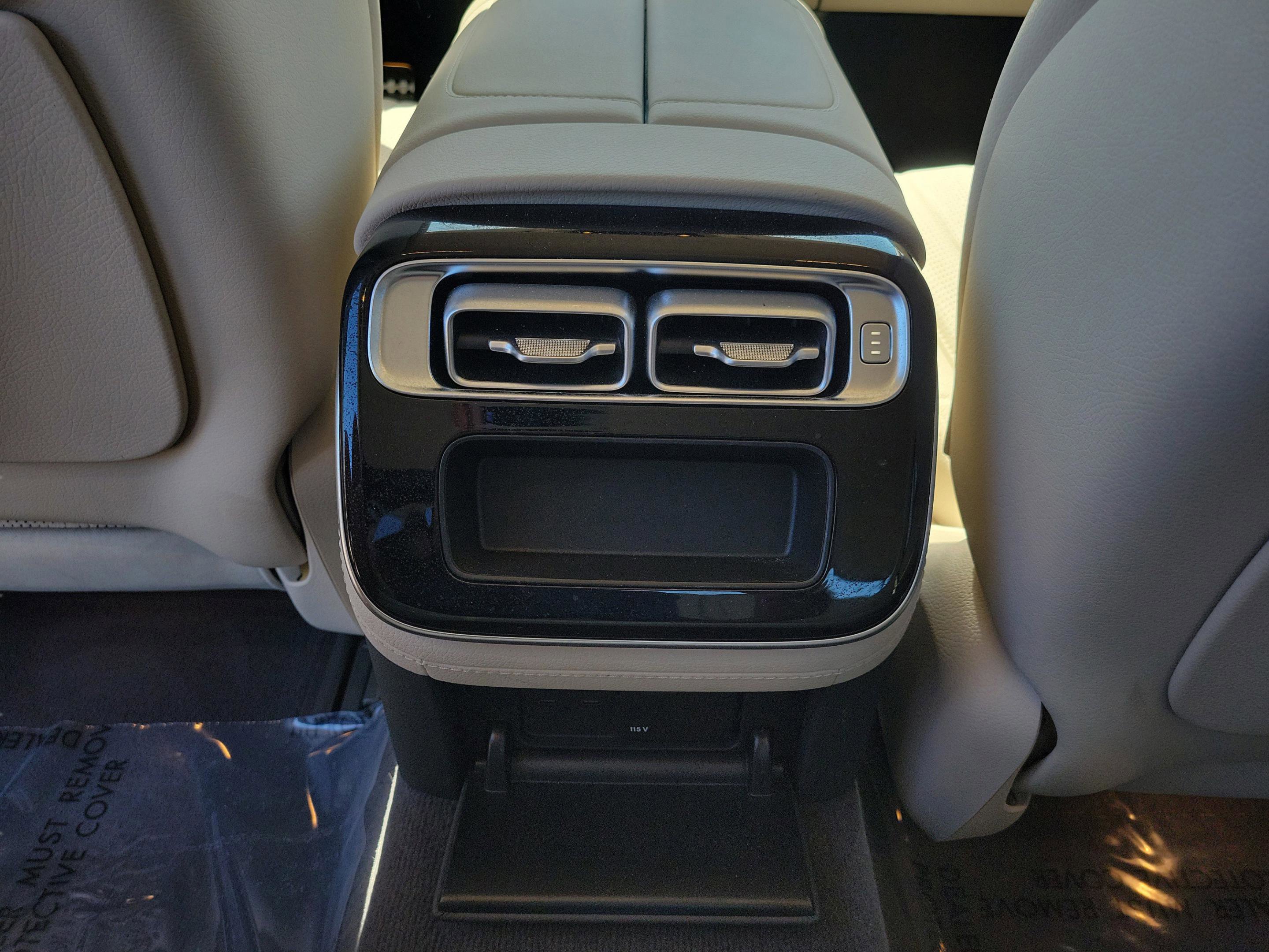 Used 2022 Mercedes-Benz S 500 4MATIC image 11