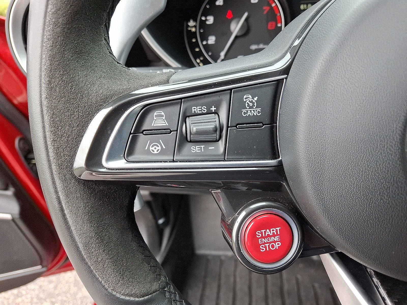 Used 2023 Alfa Romeo Giulia Quadrifoglio w/ Active Assist Plus Package RWD image 21