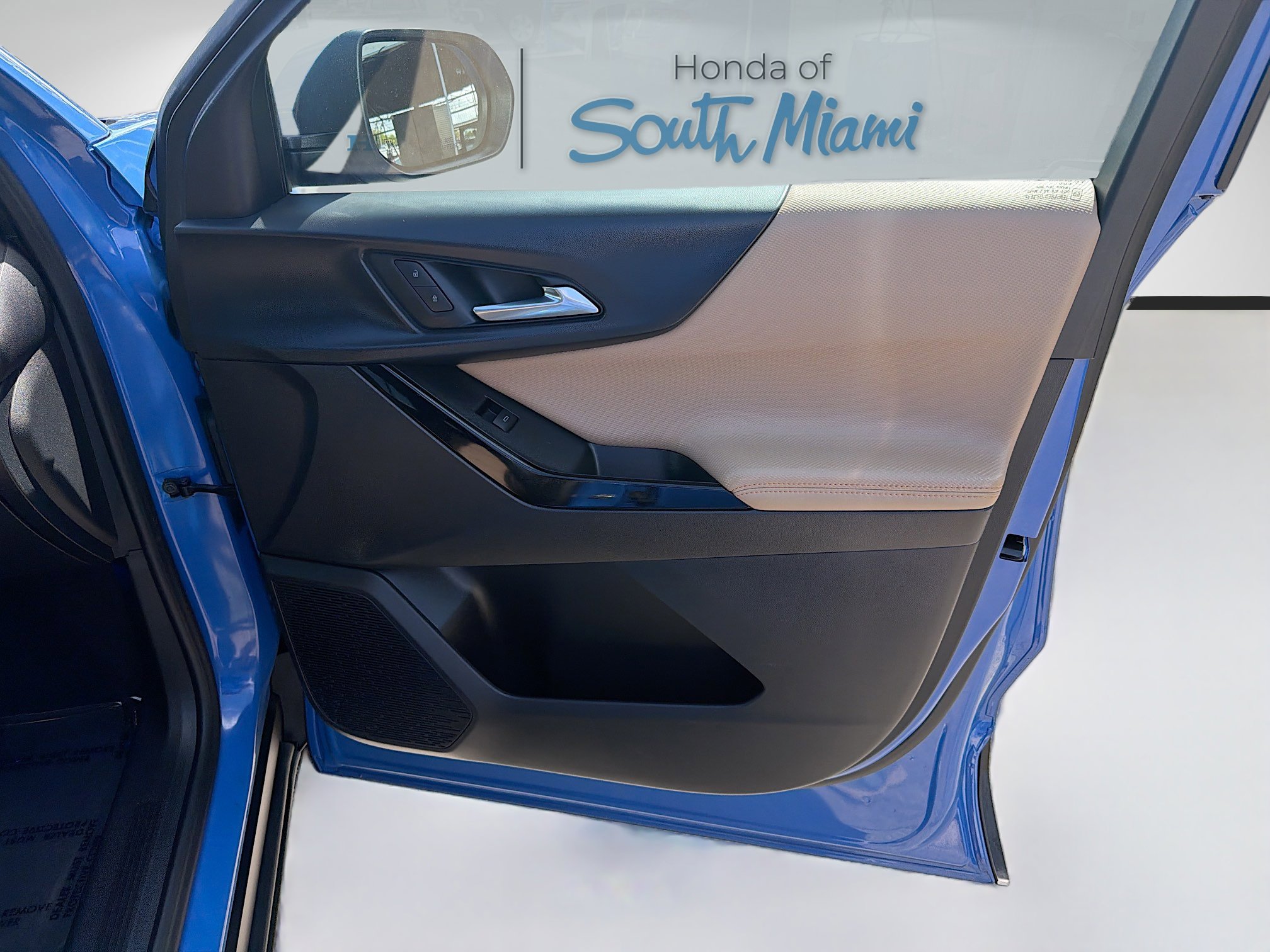 Used 2025 Chevrolet Equinox ACTIV image 34