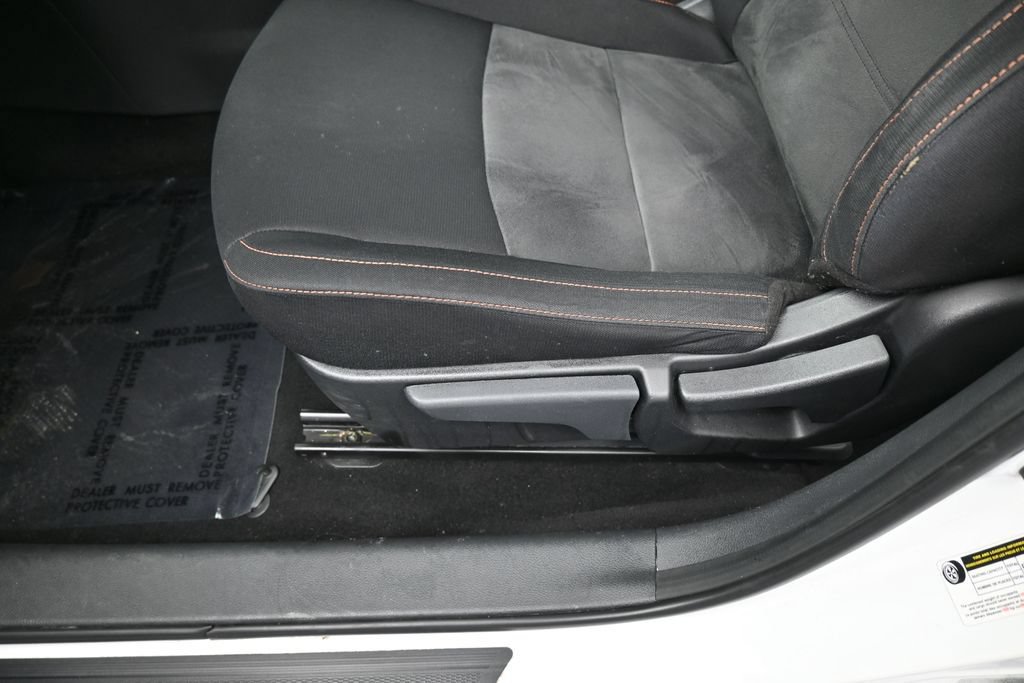 Used 2020 Nissan Sentra SR w/ Electronics Package FWD image 16