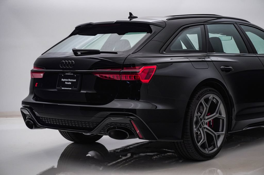 Used 2026 Audi RS 6 performance AWD/4WD image 12