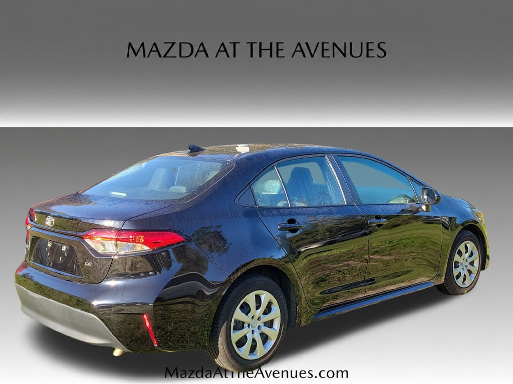Used 2024 Toyota Corolla LE FWD image 18