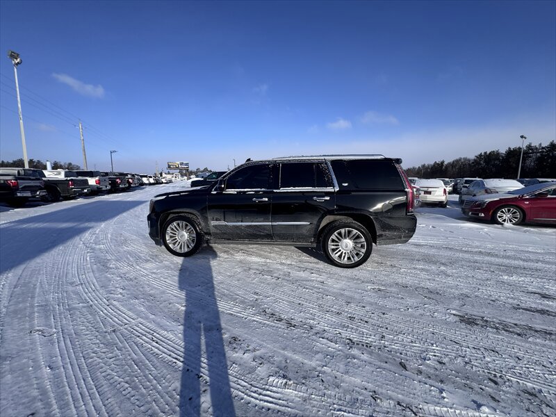Used 2017 Cadillac Escalade Platinum AWD/4WD image 5