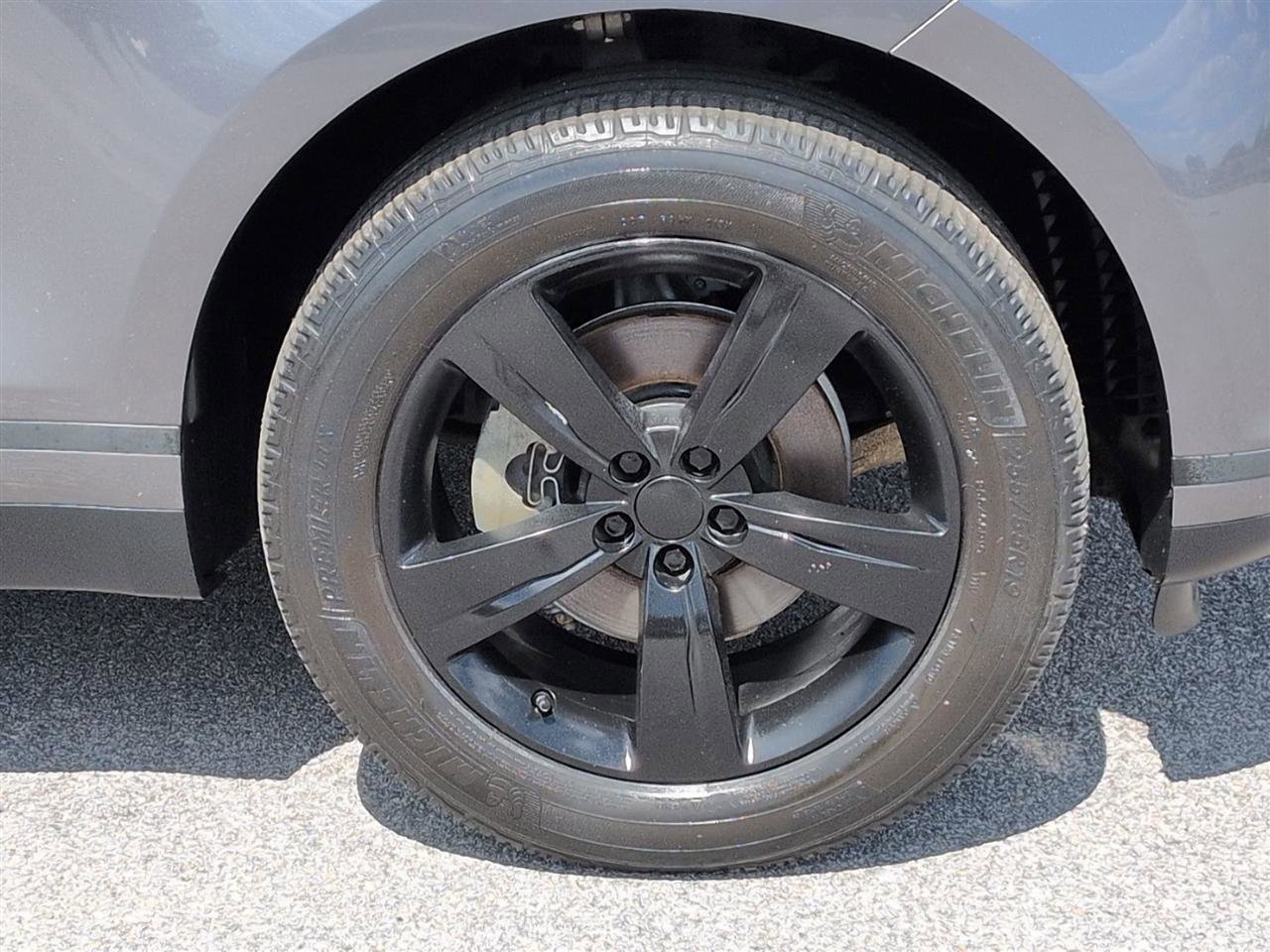Used 2019 Land Rover Range Rover Velar S AWD/4WD image 10