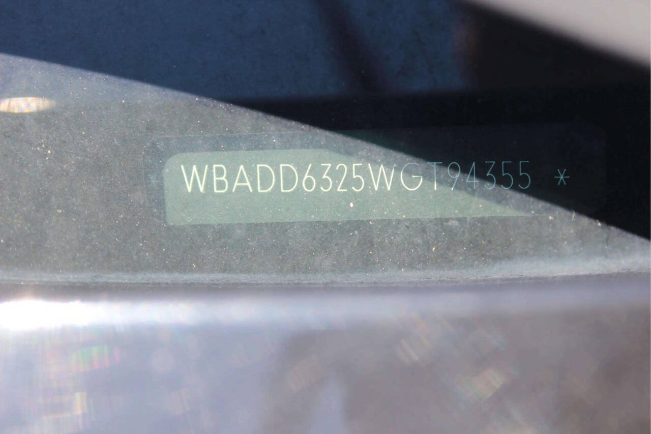 Used 1998 BMW 528i Sedan RWD image 13