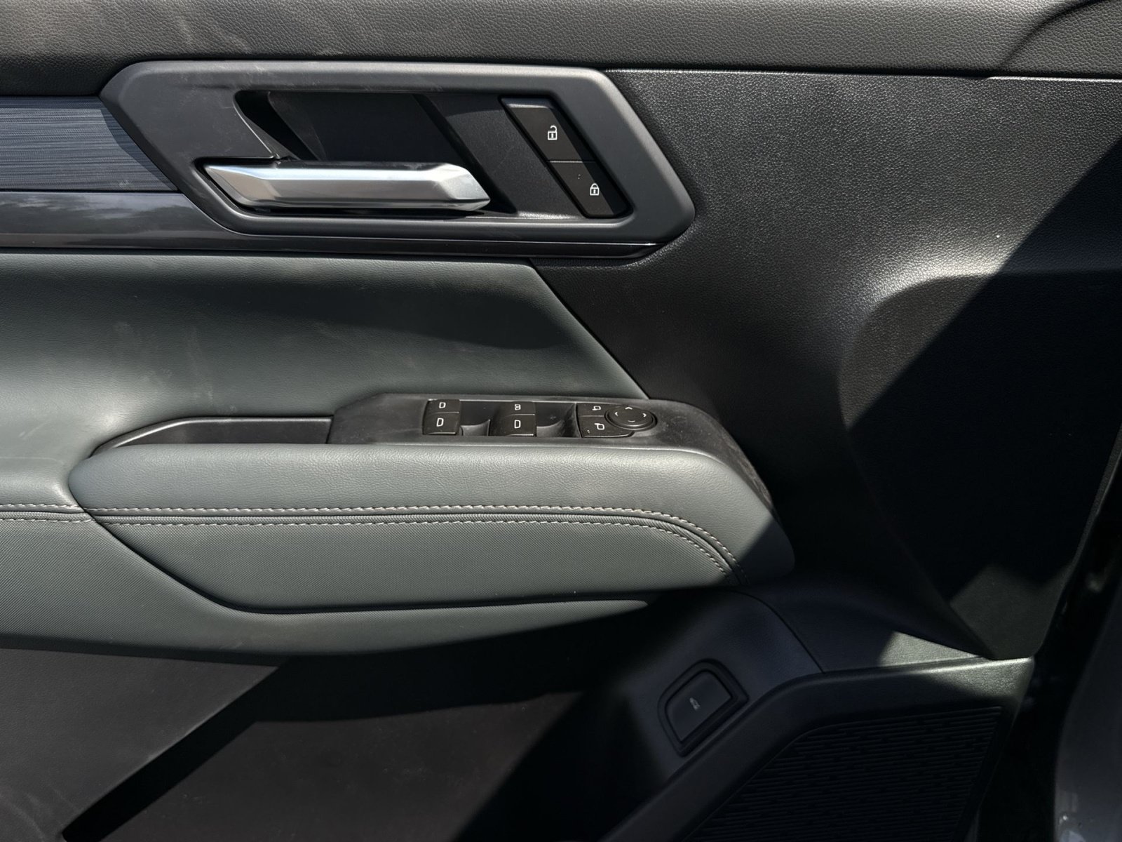 New 2026 GMC Terrain AT4 AWD/4WD image 15