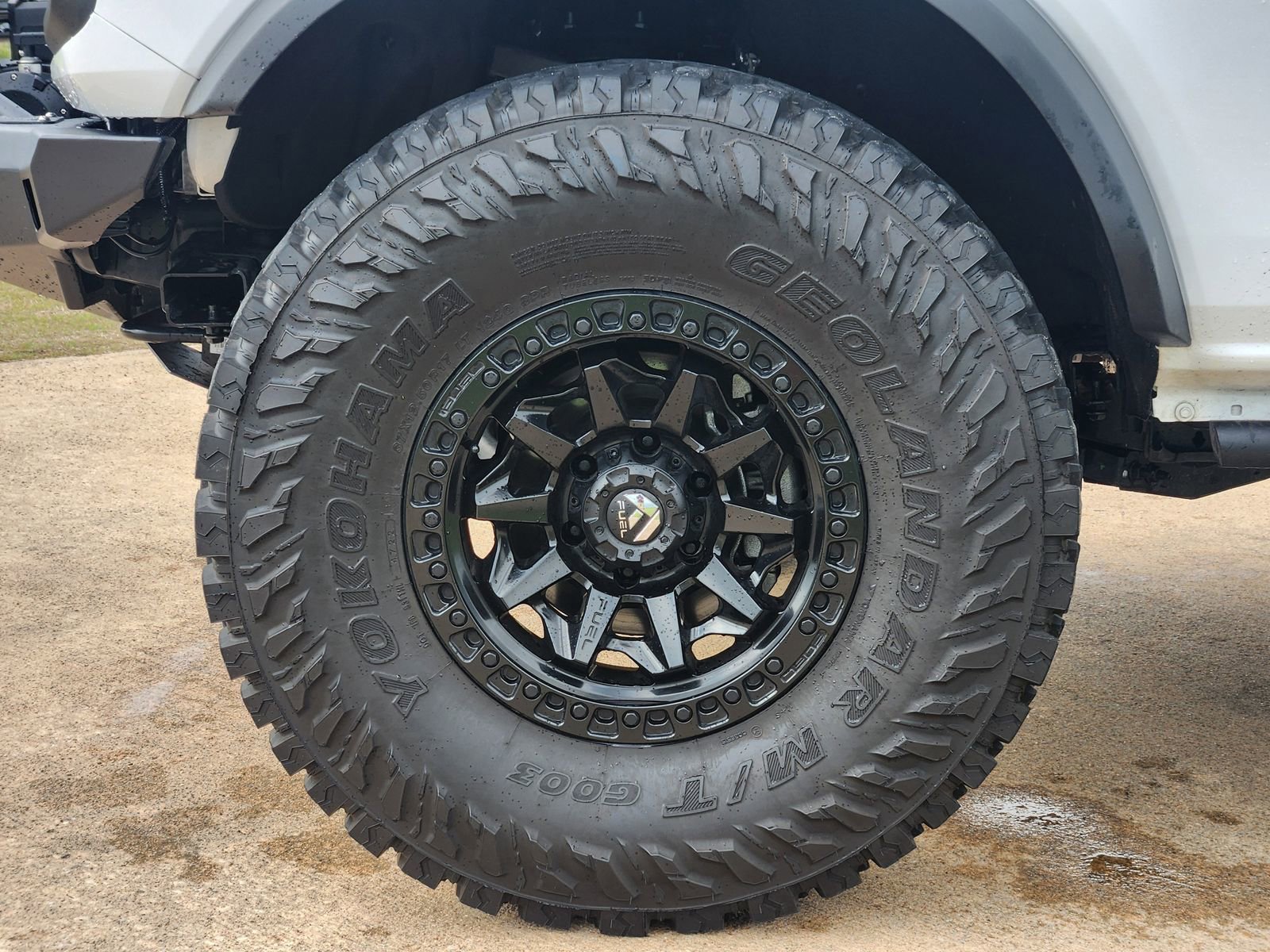 Used 2023 Ford Bronco 2-Door w/ Sasquatch Package AWD/4WD image 14