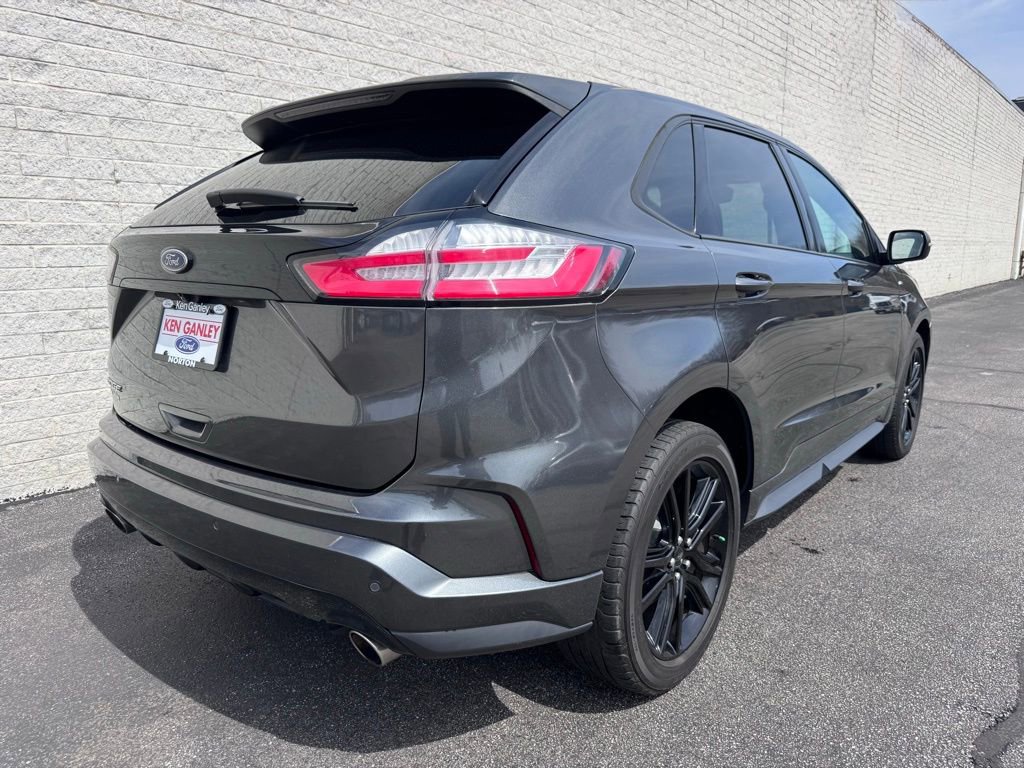Certified 2020 Ford Edge ST-Line w/ Cold Weather Package AWD/4WD image 9