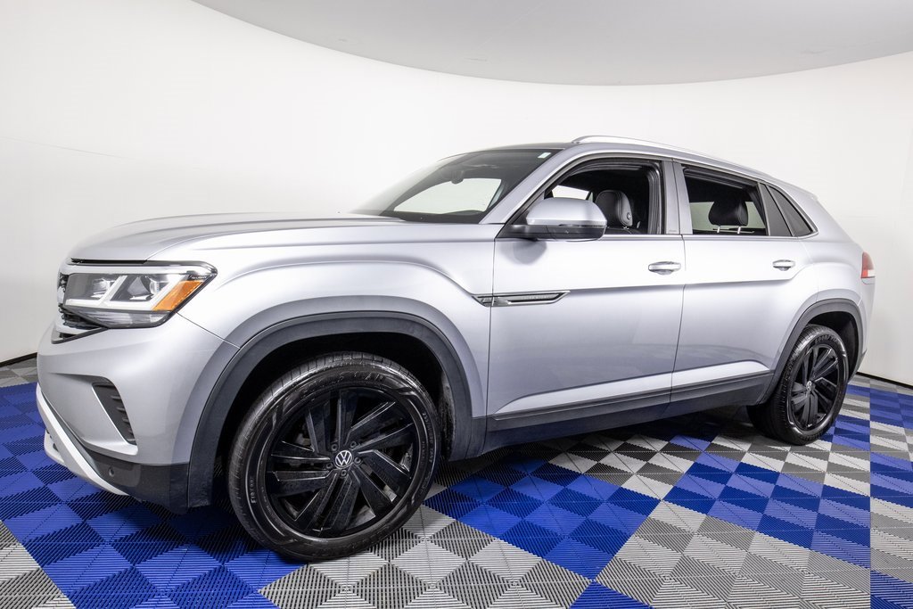 Used 2023 Volkswagen Atlas Cross Sport SE w/ Panoramic Sunroof Package