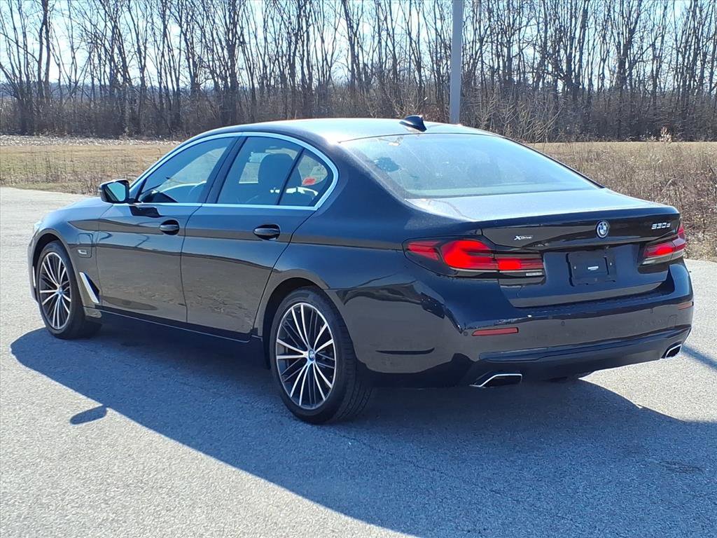 Used 2023 BMW 530e xDrive w/ Convenience Package AWD/4WD image 6
