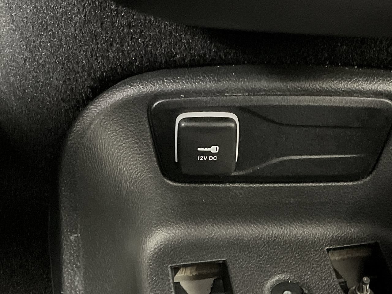 Used 2025 Chrysler Pacifica Select FWD image 24