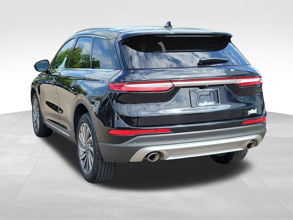 Used 2024 Lincoln Corsair Reserve w/ Equipment Group 201A AWD/4WD image 4