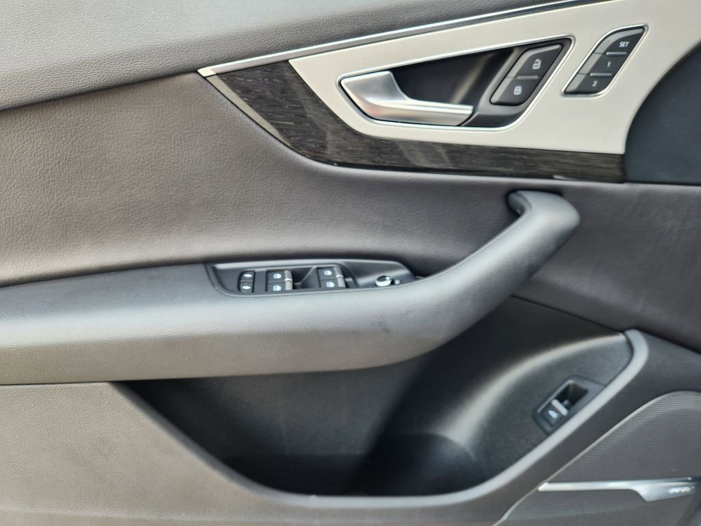 Used 2018 Audi Q7 2.0T Premium Plus image 23