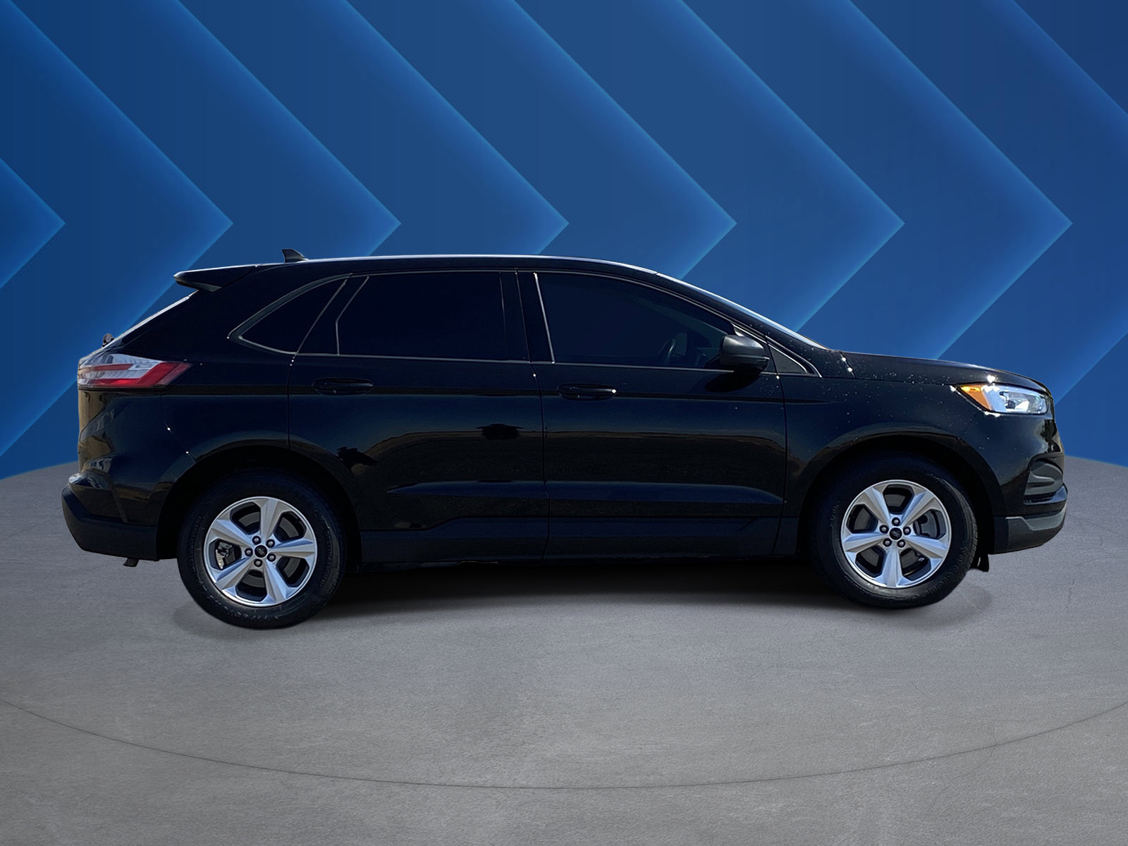 Used 2023 Ford Edge SE AWD/4WD image 2