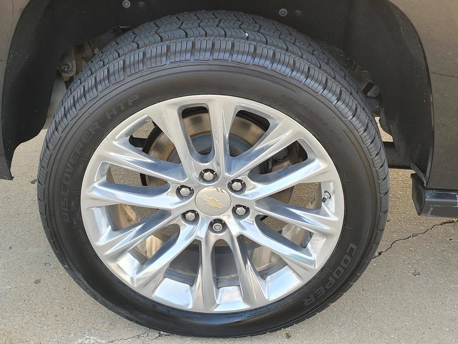Used 2019 Chevrolet Suburban Premier w/ Premier Plus Edition RWD image 6