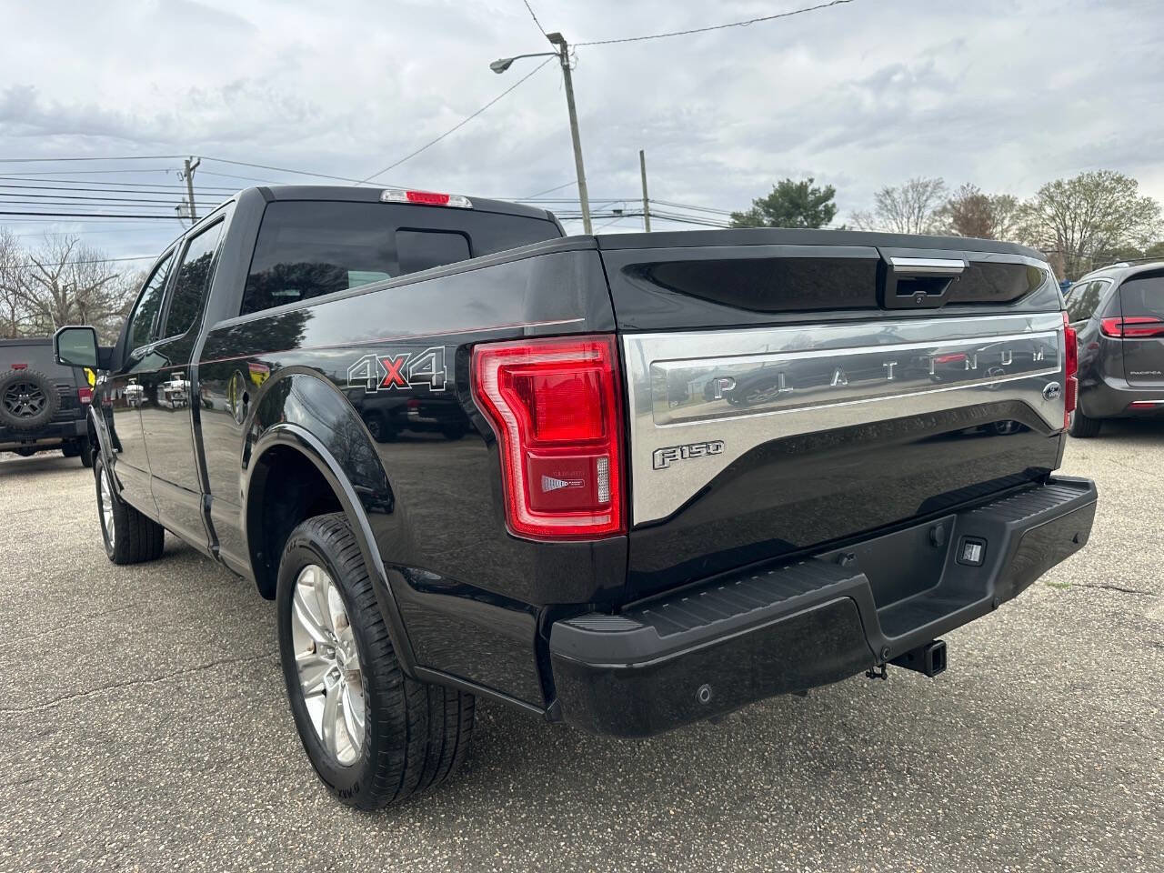 Used 2015 Ford F150 Platinum image 21