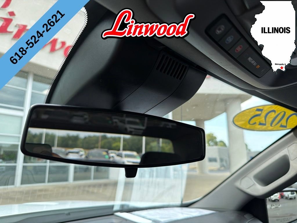 Used 2025 Chevrolet Silverado 1500 W/T RWD image 26