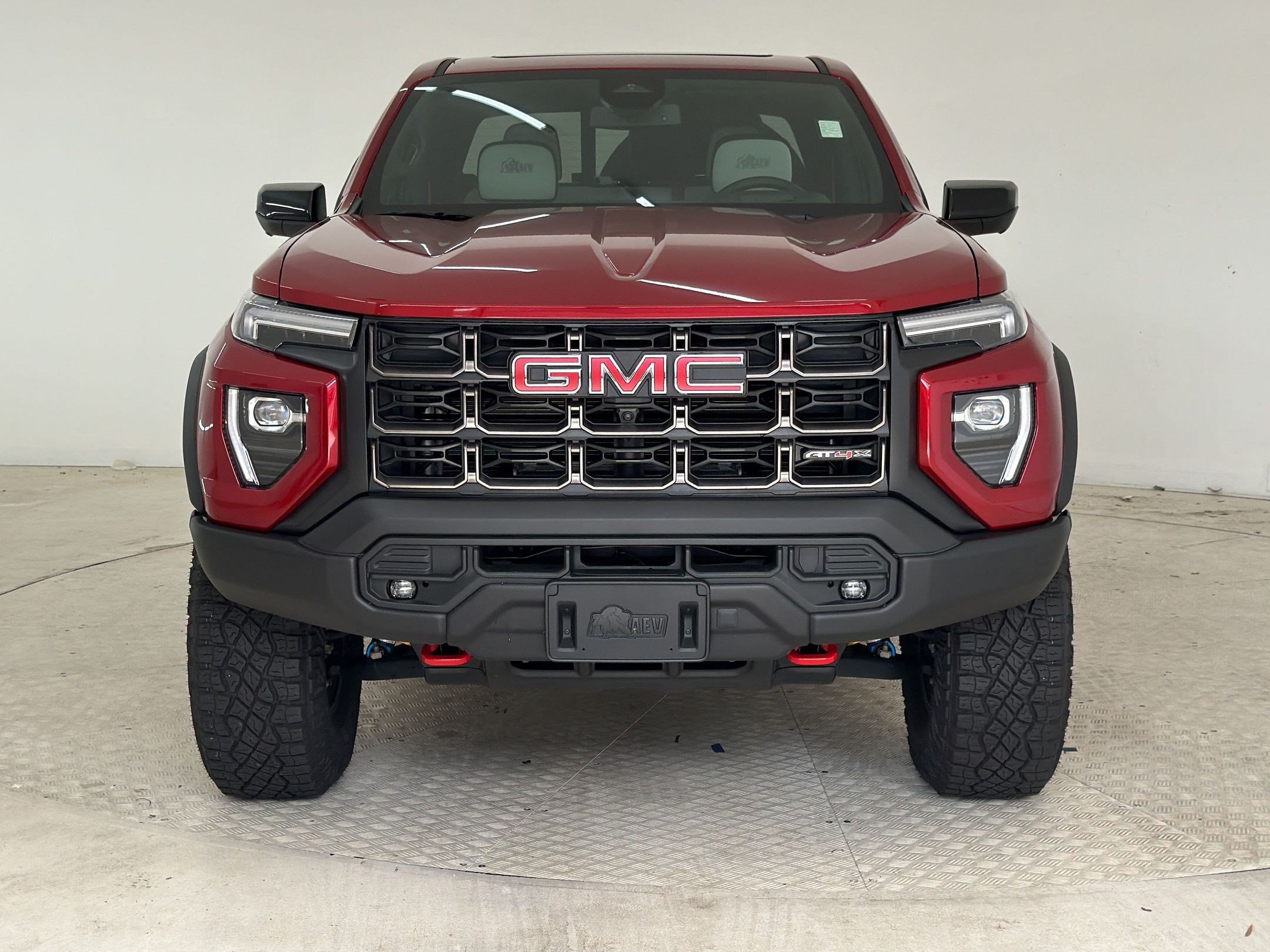 Used 2026 GMC Canyon AT4X w/ AT4X AEV Edition AWD/4WD image 6