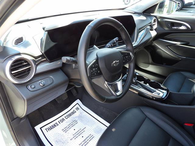 Used 2025 Chevrolet Trax ACTIV w/ Driver Confidence Package FWD image 13
