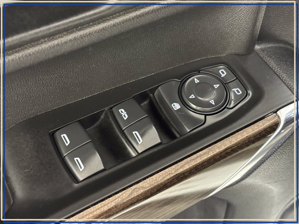 Used 2021 Chevrolet Silverado 1500 LT Trail Boss w/ LPO, Dark Essentials Package AWD/4WD image 34