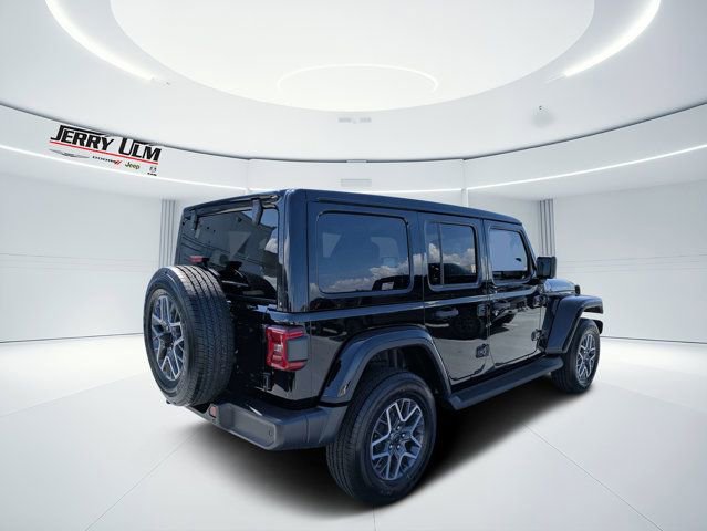 New 2026 Jeep Wrangler Unlimited Sahara AWD/4WD image 3