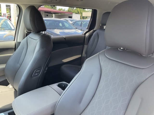 New 2026 Kia Carnival EX image 36