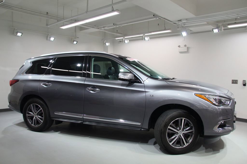 Used 2019 INFINITI QX60 Luxe w/ Essential Package AWD/4WD image 12