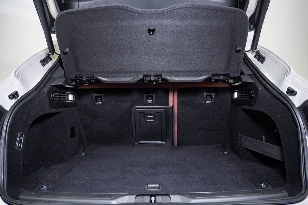 Used 2022 Maserati Levante GT image 27