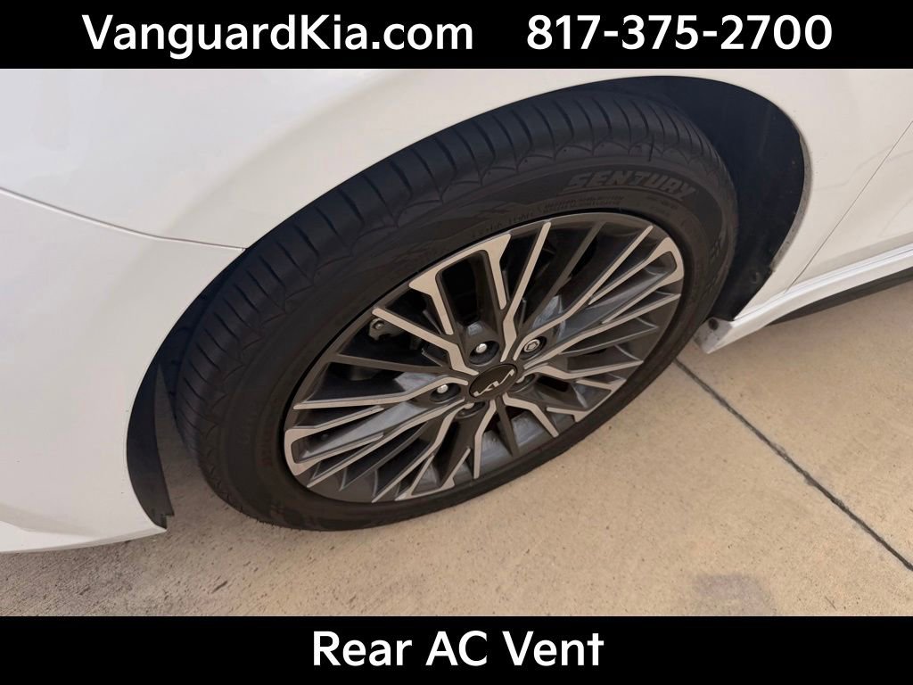Certified 2024 Kia Forte GT-Line w/ GT-Line Premium Package FWD image 8