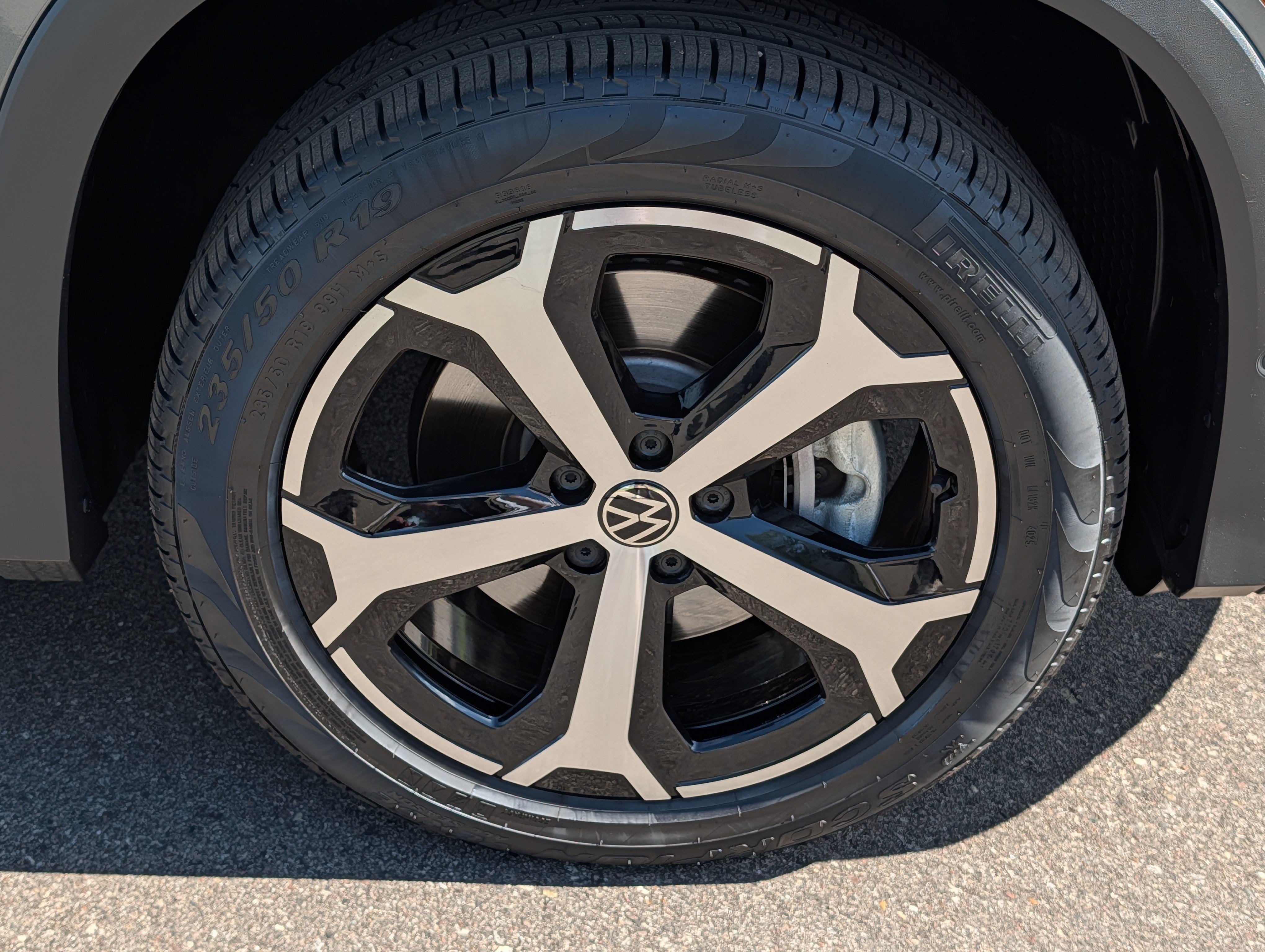 Certified 2026 Volkswagen Tiguan SE AWD/4WD image 15