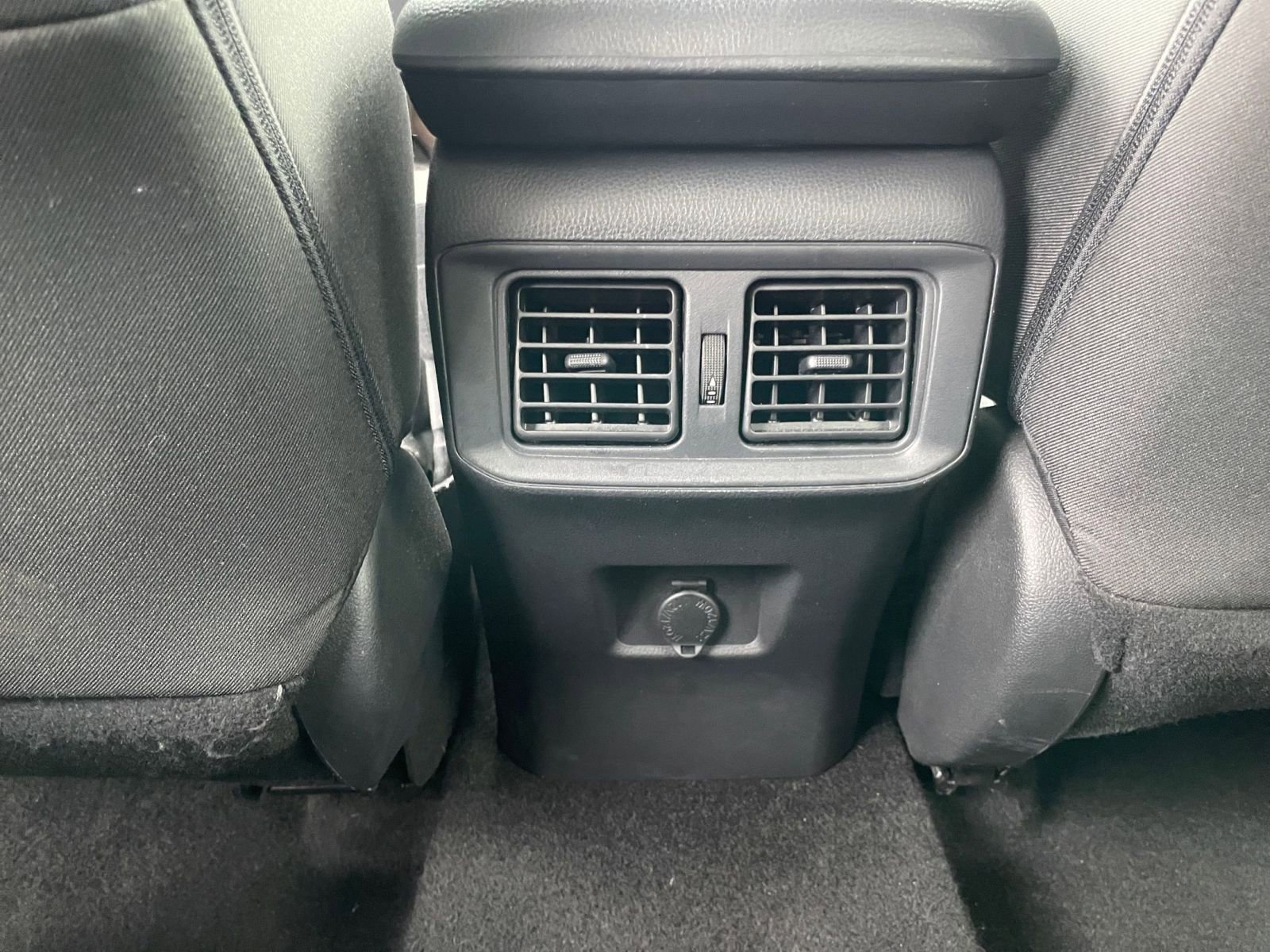 Used 2025 Toyota RAV4 LE image 23